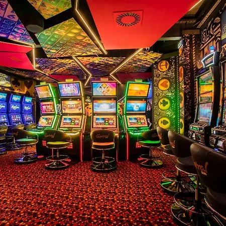 Astra Palace Oda ve Kahvaltı 3*